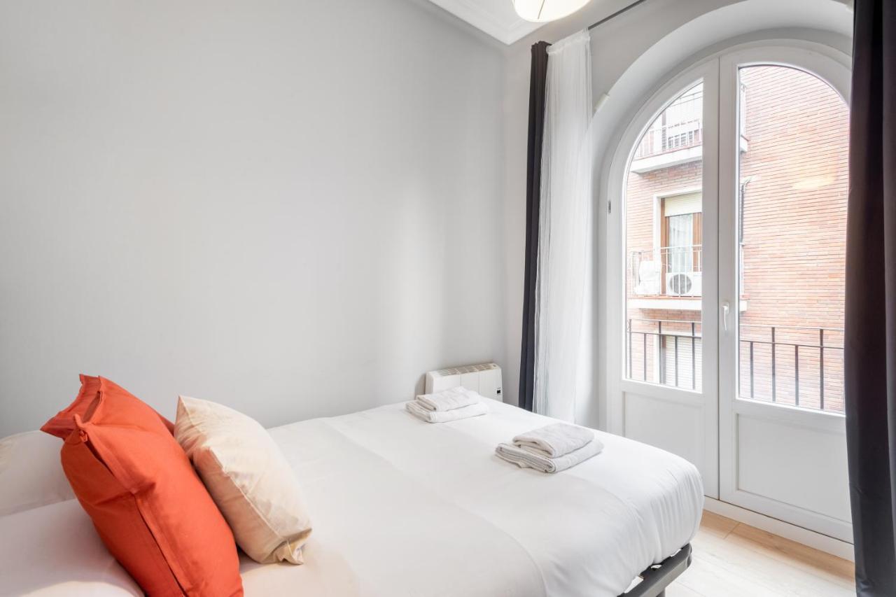2 Bedrooms 1 Bathroom Furnished - Lavapies - Modern - Mintystay Madrid Eksteriør bilde